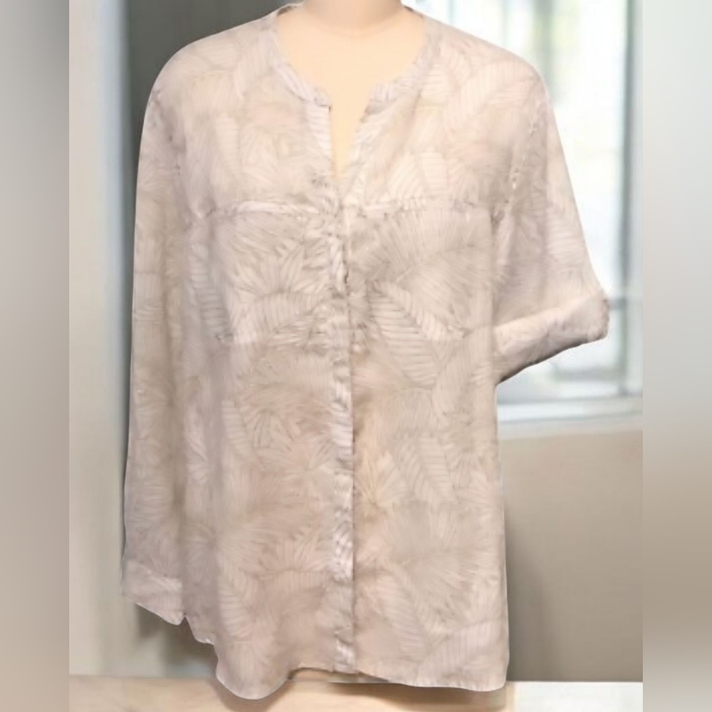 Tommy Bahama Light Cream Leaf Pattern Blouse
